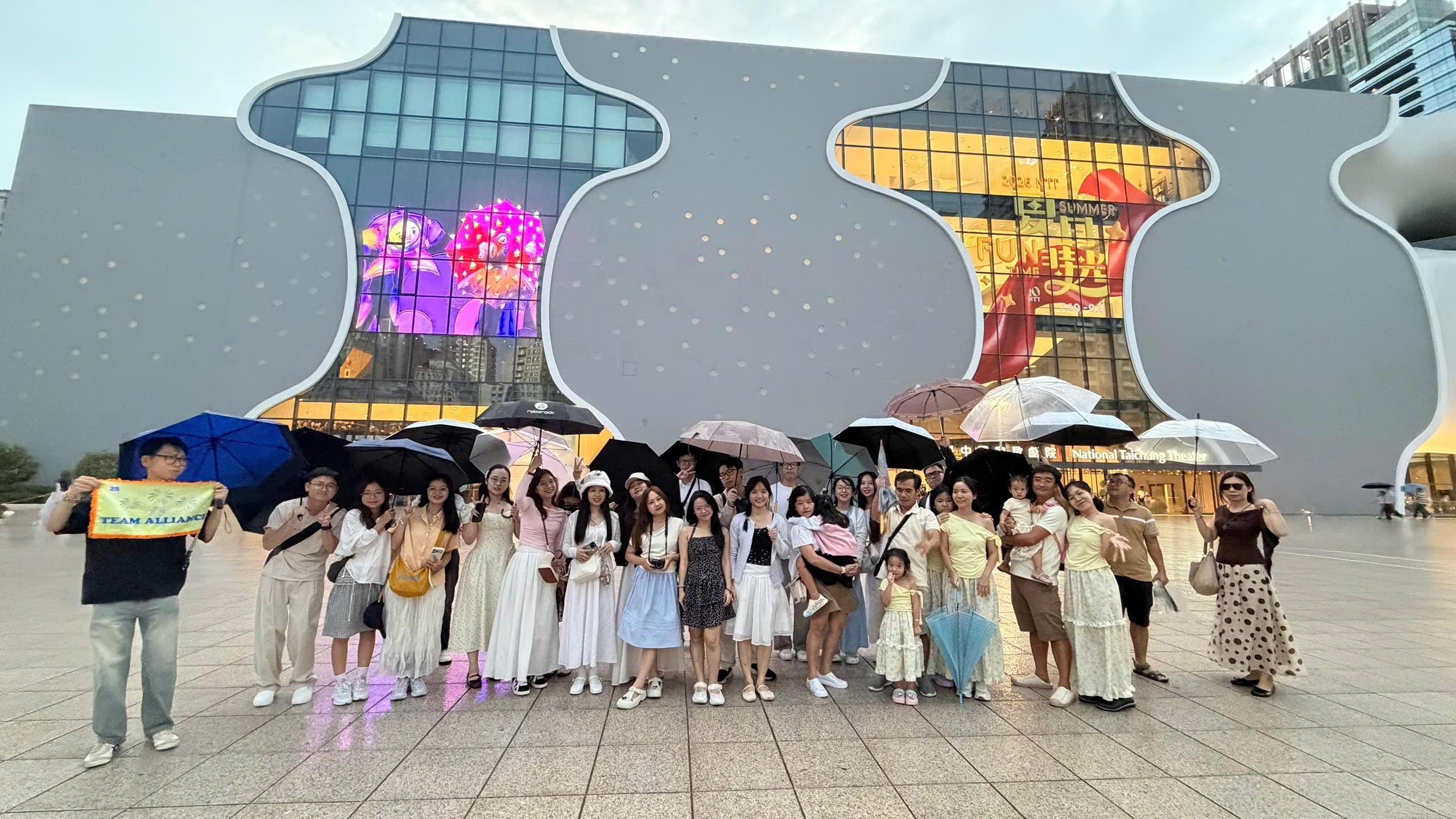JPA Vietnam team members in Taiwan